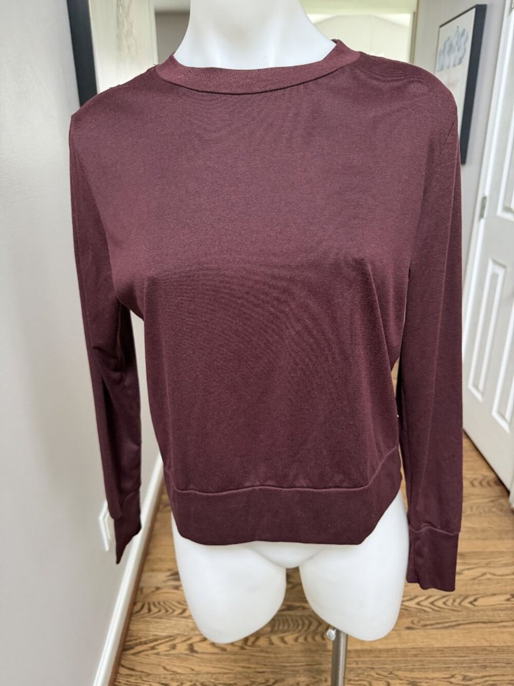 Vuori Daydream Crew Neck Shirt Ruby Heather Small
